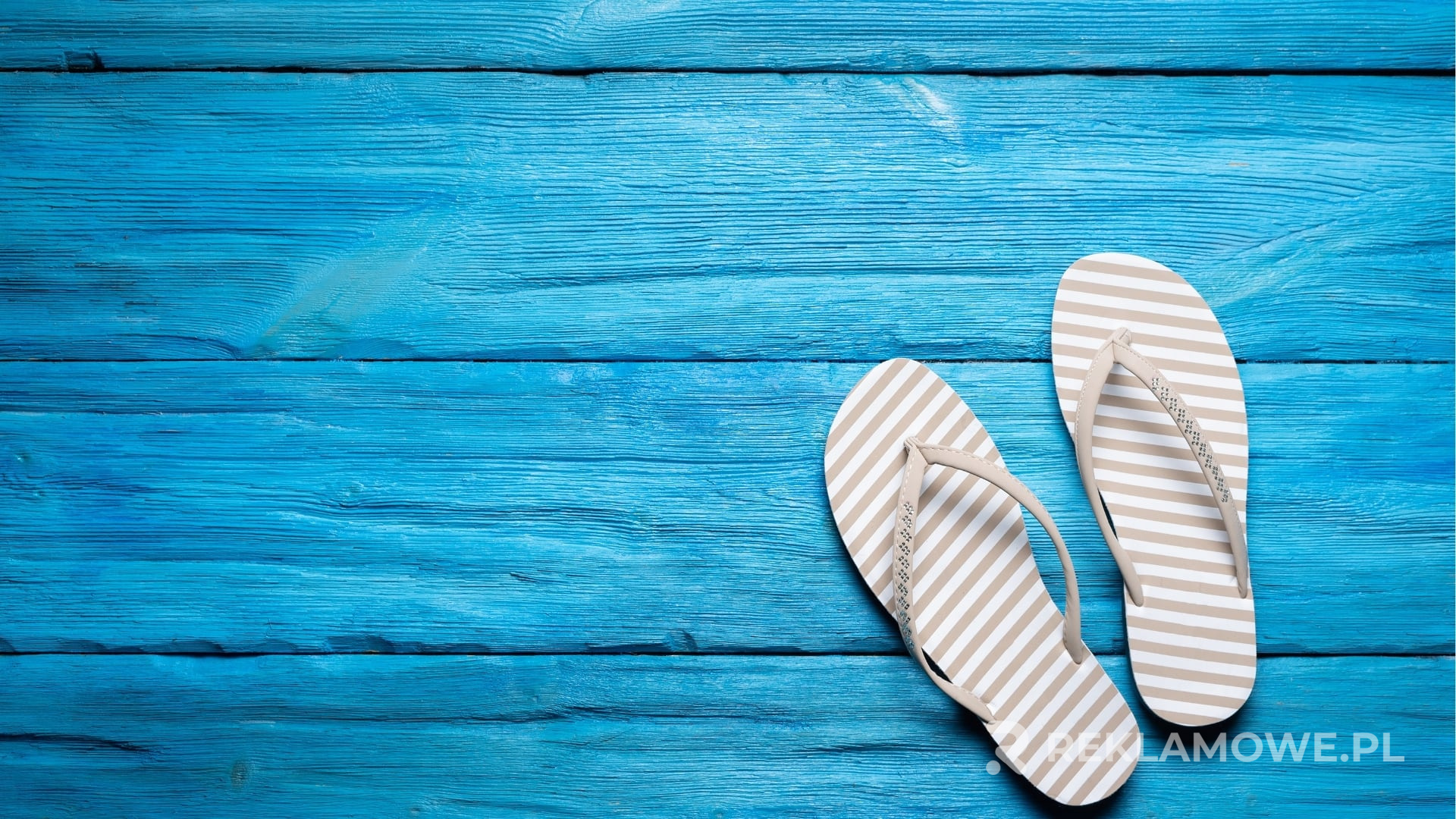 Klapki reklamowe używane w kampanii promocyjnej